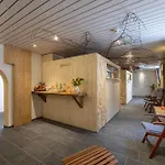 Toni's Alpine Loft & *