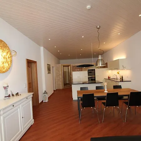 Toni's Alpine Loft &